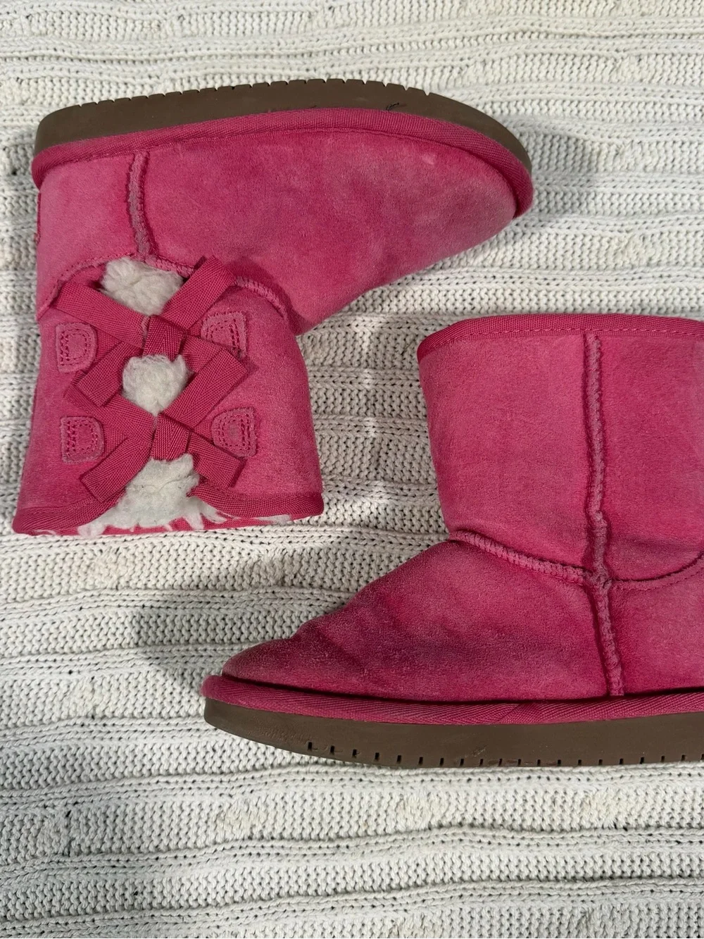 Koolaburra youth  Pink Suede Shearling Lined Boots size 10